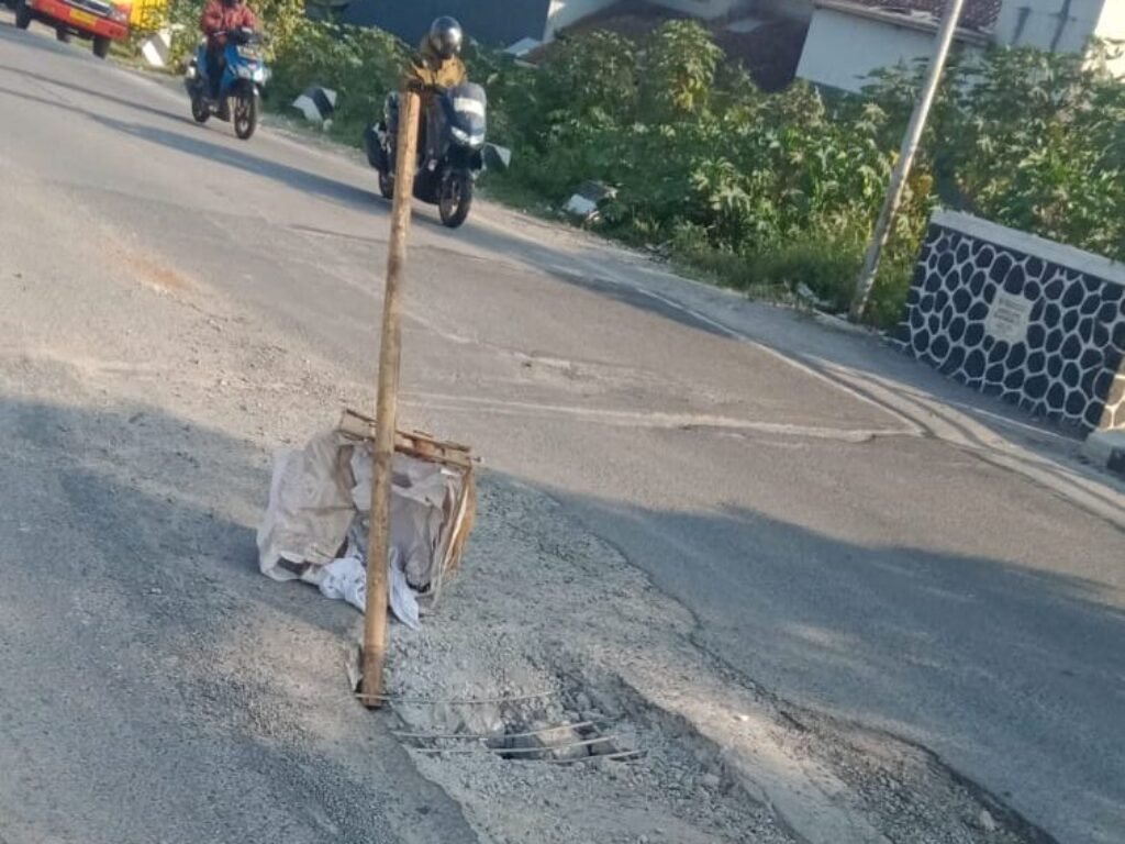 Jembatan Rusak di Jalan Lingkar Leles-Garut Bahayakan Pengendara, Warga Minta Perbaikan Segera