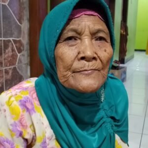 Warga Kembang Kuning, Jatiluhur, Purwakarta, mengungkapkan harapannya agar Purwakarta kedepan lebih baik dan warganya sejahtera lebih merata.