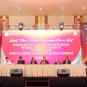 Diskominfo Garut Bantah Rekomendasi KPU yang klaim telah berkoordinasi dengan Diskominfo terkait larangan wartawan liput debat Pilkada.