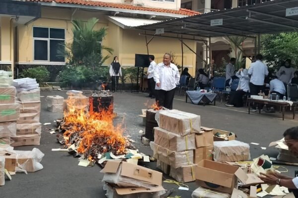 Kemenag Purwakarta Musnahkan Dokumen Nikah Kadaluarsa untuk Cegah Penyalahgunaan