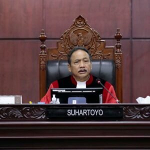 MK Tolak Perluasan Subjek Pelaku Politik Uang dalam UU Pemilu, MK menilai bahwa ketiadaan pembatasan dapat menimbulkan kesewenang-wenangan.