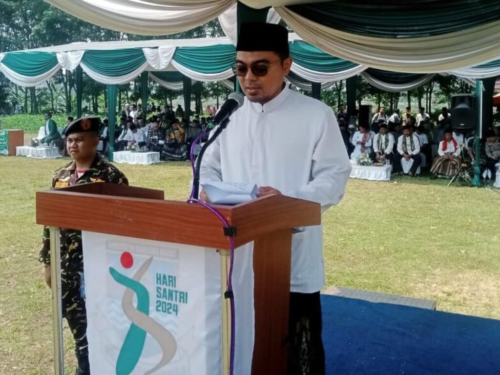 Ratusan Santri Bandung Barat Gelar Apel Akbar, Sambung Juang untuk Masa Depan Gemilang