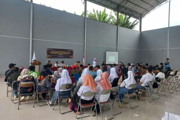 PPK Ngamprah Gelar Sosialisasi Pilkada 2024 untuk Tingkatkan Partisipasi Pemilih, Sorot Pentingnya Perekaman e-KTP