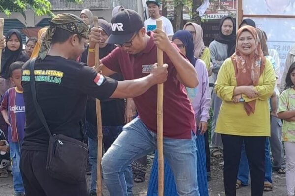 Viman-Dicky Ajak Warga Lestarikan Kaulinan Tradisional di Tasikmalaya, Kampanye Riang dengan Engkrang dan Batok Kelapa
