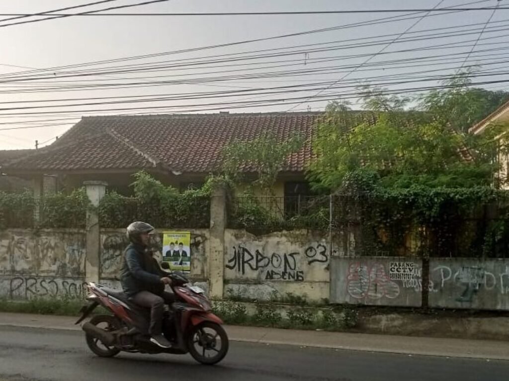 Rumah Dinas Kepala Puskesmas Cipatat Terbengkalai, Warga Khawatir Digunakan Tak Semestinya