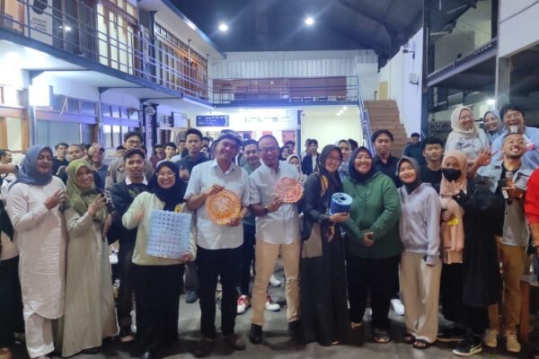 Viman-Diky Janji Atasi Masalah Sampah di Kota Tasikmalaya, Dorong Pengurangan Kantong Plastik