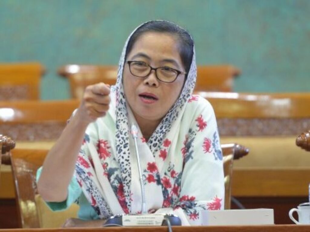 Wakil Ketua Komisi X DPR RI, Esti Wijayati Soroti Perlindungan Guru Honorer Supriyani di Konawe Selatan, Desak Bantuan Hukum Pemerintah