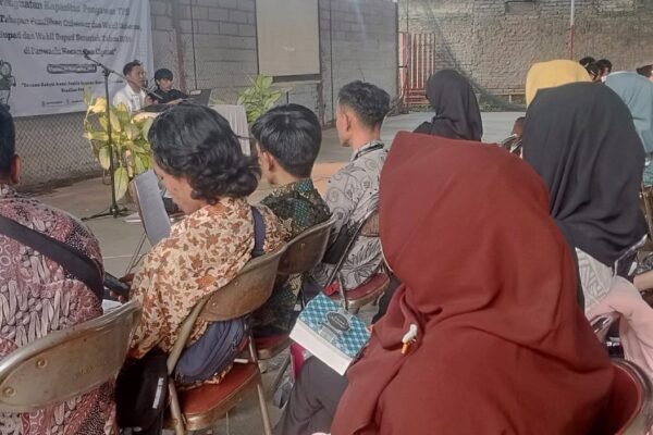 Panwascam Cipatat Gelar Bimtek Kedua untuk 206 PTPS, Persiapkan Pengawasan di Masa Tenang Pilkada 2024