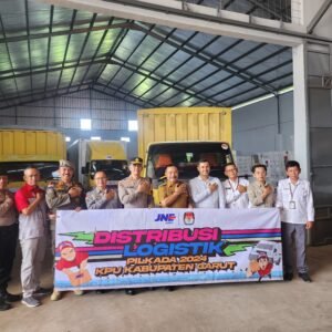 Logistik Pilkada Garut 2024 Dikirim, Komisi Pemilihan Umum Kabupaten Garut Targetkan Semua TPS Siap H-1 Pemungutan Suara.