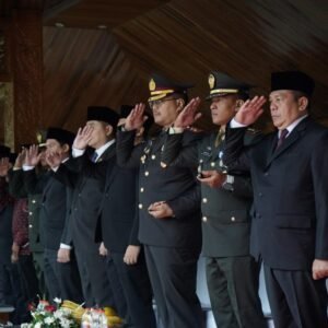 Kajari Purwakarta Bacakan Pidato Mensos: Peringatan Hari Pahlawan 2024 di Kabupaten Purwakarta, yang diselenggarakan di Taman Pasanggrahan