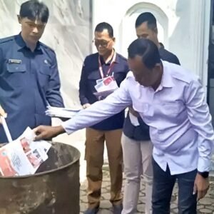 Jelang Pilkada Serentak 2024 KPU Garut Musnahkan Ratusan Surat Suara Rusak, Logistik Pilkada Telah Didistribusikan ke TPS