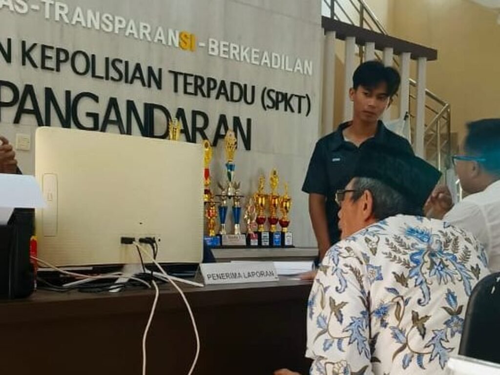 Hari Guru Nasional ke-79 Buka Luka Keluarga Guru Asal Garut yang Tewas Misterius di Pangandaran