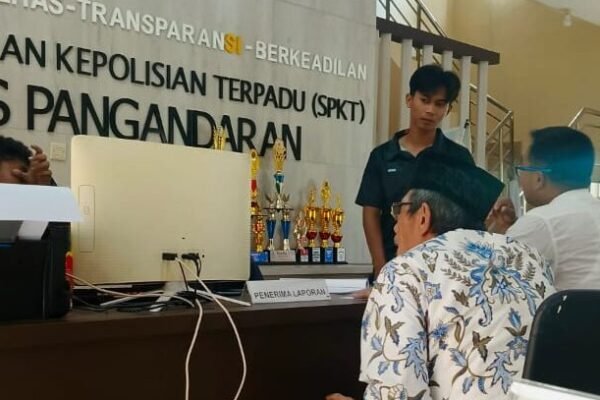 Hari Guru Nasional ke-79 Buka Luka Keluarga Guru Asal Garut yang Tewas Misterius di Pangandaran