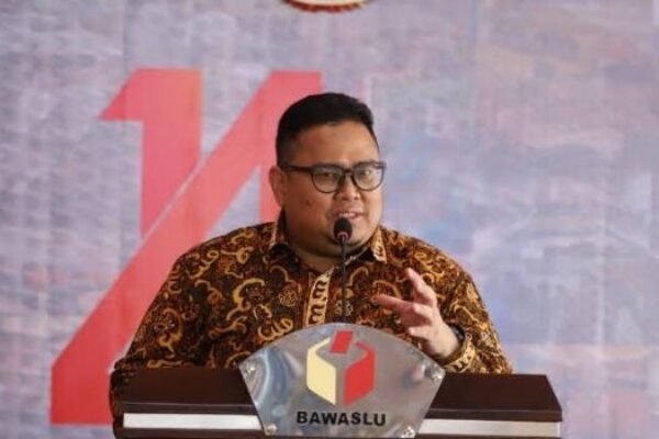 Bawaslu RI Selidiki 130 Laporan Dugaan Politik Uang di Pilkada 2024, Ancam Sanksi Pidana