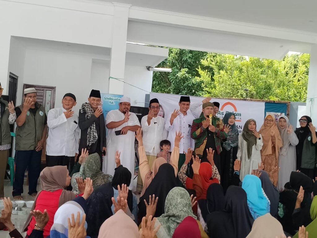 Pasangan Calon Bupati dan Wakil Bupati Purwakarta Nomor Urut 04, Zaenal Arifin dan Sona Maulida, Gelar Sholawat dan Silaturahmi dengan Warga