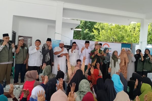 Pasangan Calon Bupati dan Wakil Bupati Purwakarta Nomor Urut 04, Zaenal Arifin dan Sona Maulida, Gelar Sholawat dan Silaturahmi dengan Warga