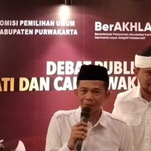 ZenJo Tawarkan Balai Latihan Kerja Berbasis Lokal: Pasangan calon Bupati Purwakarta nomor urut 1, Saepul Bahri Binzein dan Abang Ijo Hapidin.