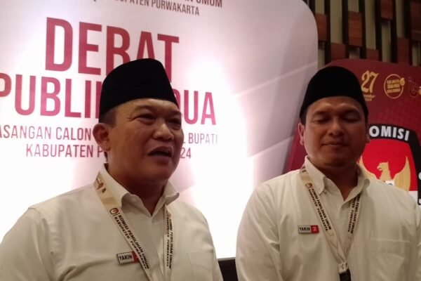 Pasangan Yadi-Pipin di Debat Pilkada Purwakarta: Berkomitmen Membawa Perubahan Positif dan Pemerintahan Bersih