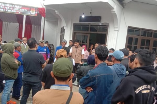 Puluhan Pekerja di Bandung Barat Geruduk Bawaslu, Desak Tindakan Tegas Atas Dugaan Money Politik