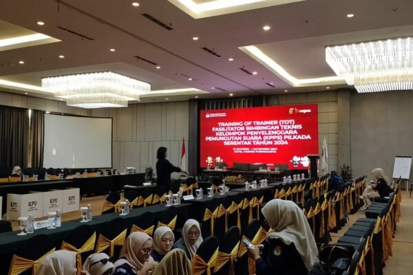 KPU Purwakarta Gelar TOT untuk Perkuat Kapasitas Fasilitator KPPS