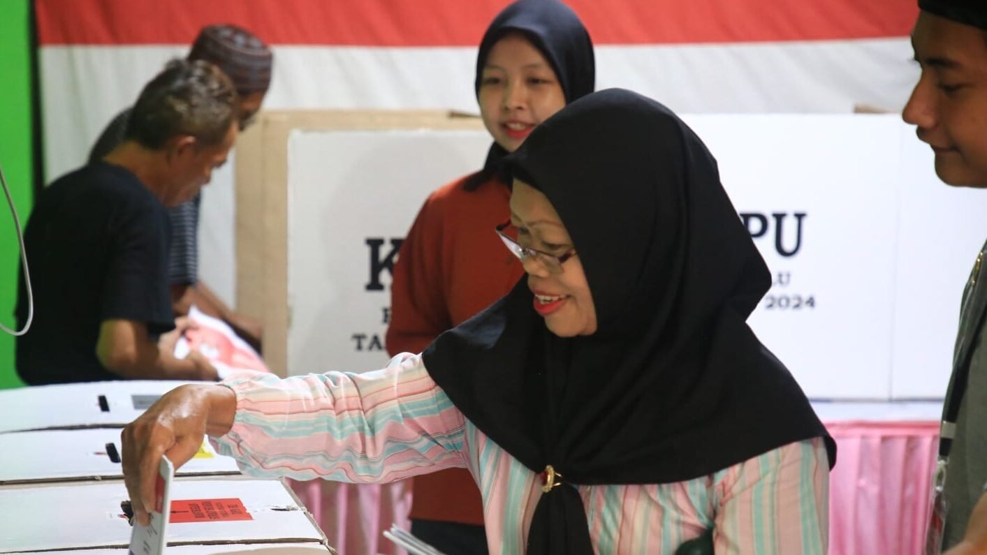 Pilkada Serentak Jawa Barat Berjalan Lancar dan Kondusif, Penjabat Gubernur Bey Triadi Pastikan Mitigasi Bencana Telah Dilakukan