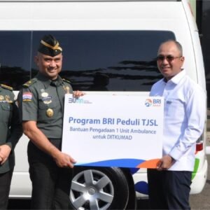 BRI KC Kramat Jati Serahkan CSR Berupa Satu Ambulans ke Ditkumad