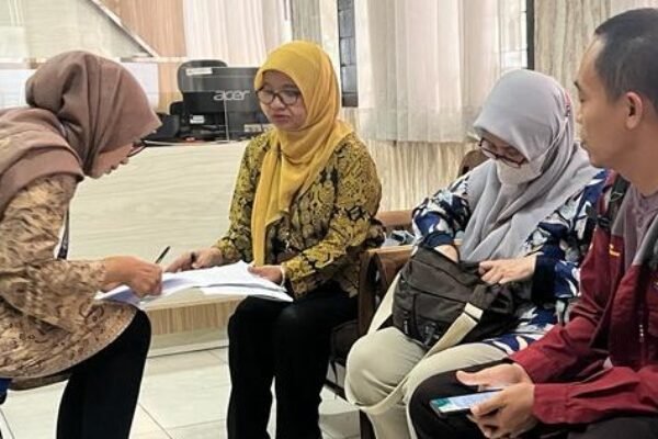 DBHCHT Cover Ribuan Peserta JKN Segmen PBPU dan BP Kelas III yang Didaftarkan Pemkab Purwakarta