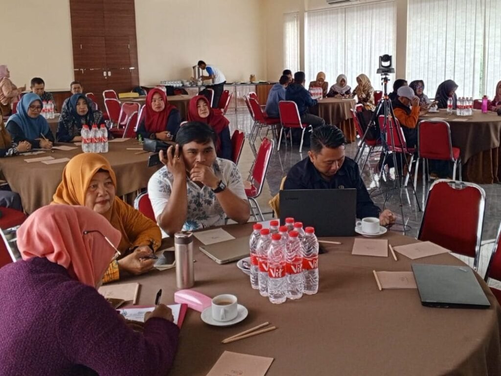 68 Sekolah Mengikuti Bimtek Sekolah Adiwiyata 2025 yang Digelar Dinas Lingkungan Hidup Garut