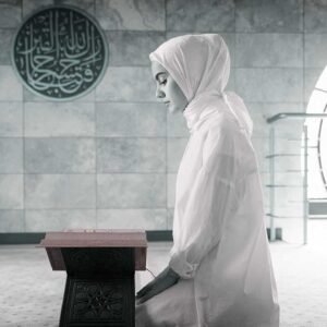 Bulan Rajab, Ketika Langit Ditulis dengan Kebahagiaan dan Doa Dipanjatkan