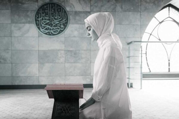 Bulan Rajab, Ketika Langit Ditulis dengan Kebahagiaan dan Doa Dipanjatkan