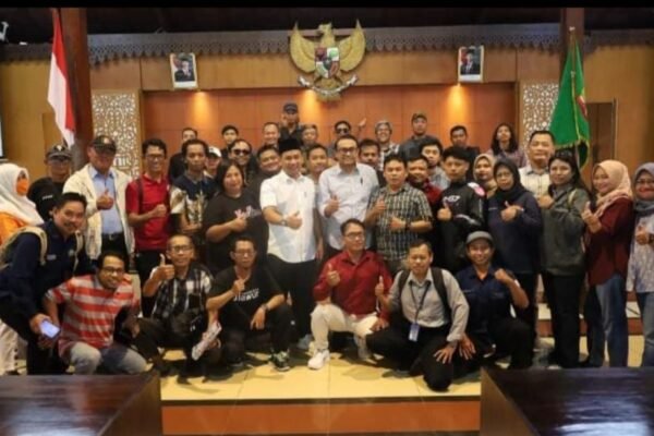 Media Gathering Jalin Silaturahmi Mitra Kerja DPRD Blora dengan Insan Pers