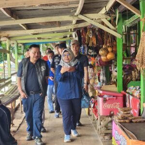 Pastikan Kesiapan Objek Wisata Jelang Libur Nataru, Penjabat (Pj) Bupati Garut monitoring pembangunan fisik Objek Wisata Situ Cangkuang.