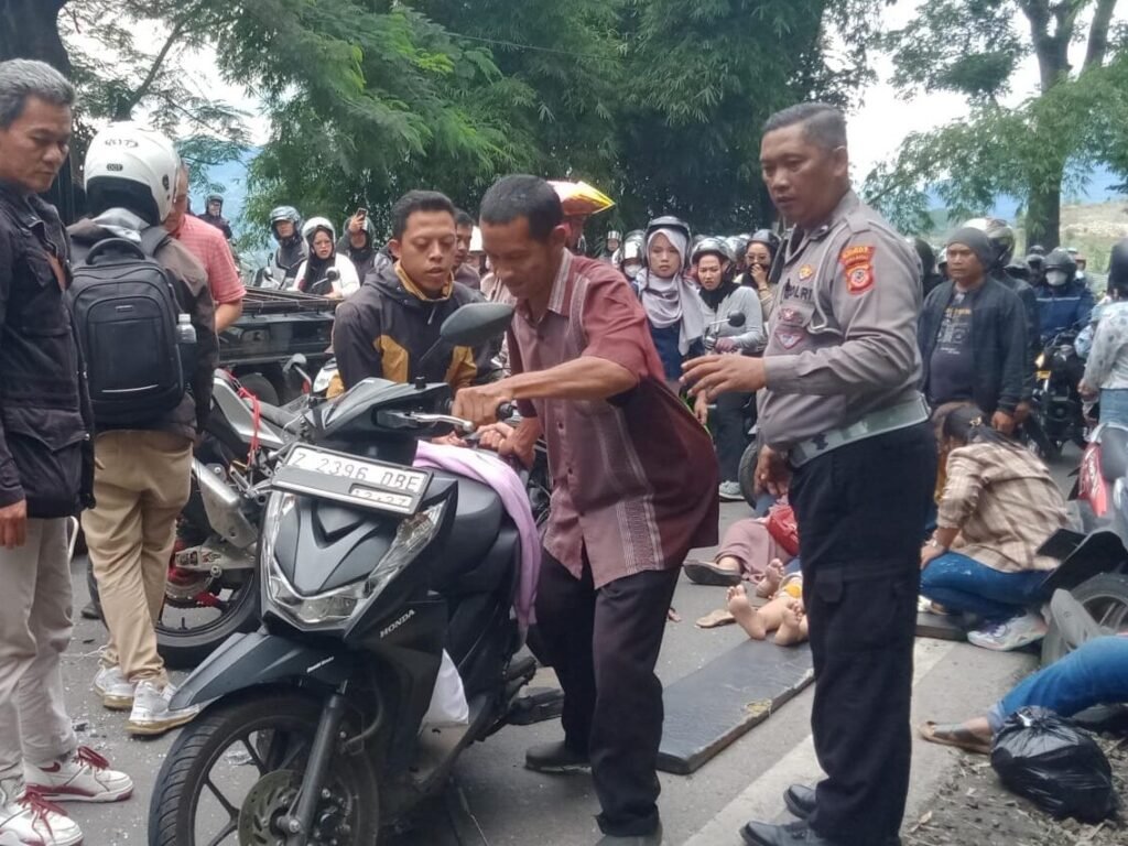 Kecelakaan Beruntun di Leweng Tiis Garut, Beberapa Pengendara Sepeda Motor Dilarikan ke Rumah Sakit