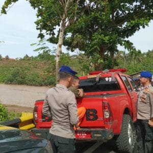 Penggembala Sapi di Garut Hilang Terseret Arus Sungai yang Meluap