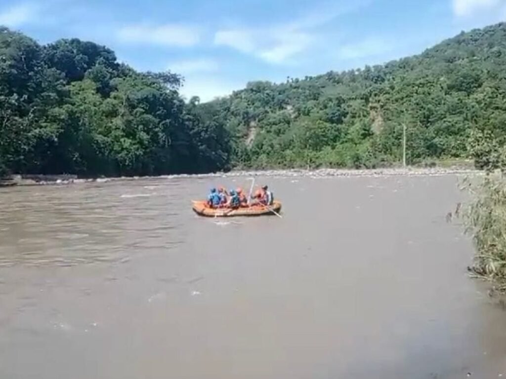 Pencarian Penggembala Sapi Hilang di Sungai Cikandang Garut Masuki Hari Keempat, Tim Gabungan Terus Berupaya