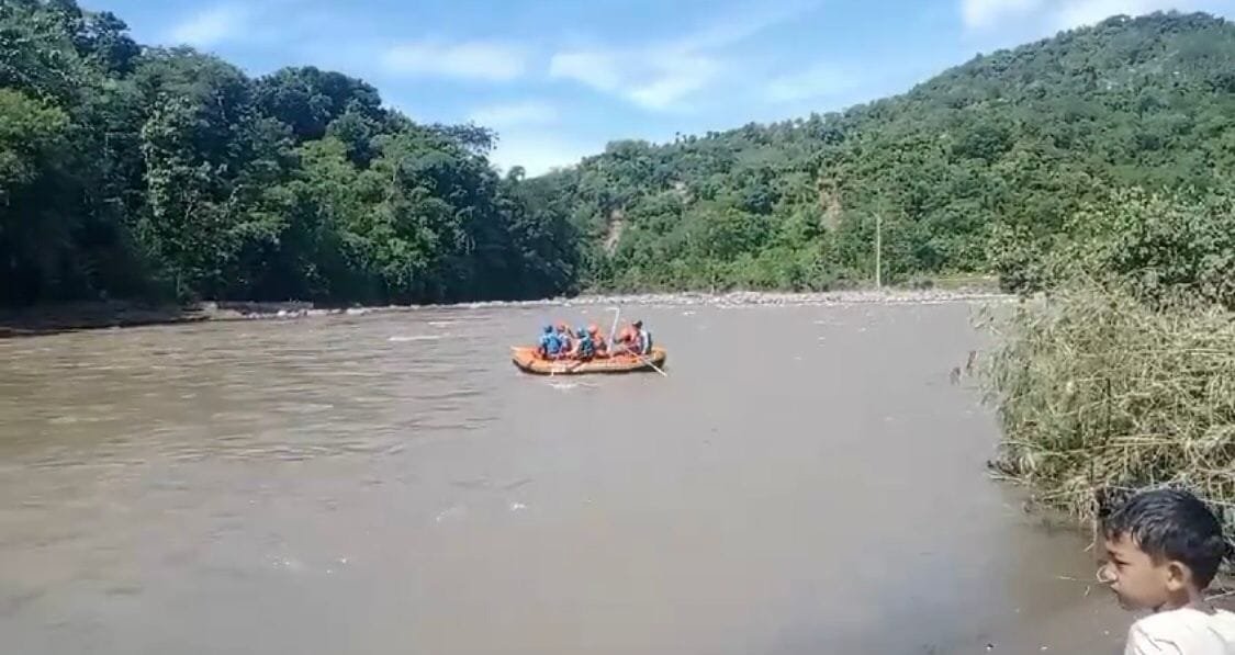 Pencarian Penggembala Sapi Hilang di Sungai Cikandang Garut Masuki Hari Keempat, Tim Gabungan Terus Berupaya
