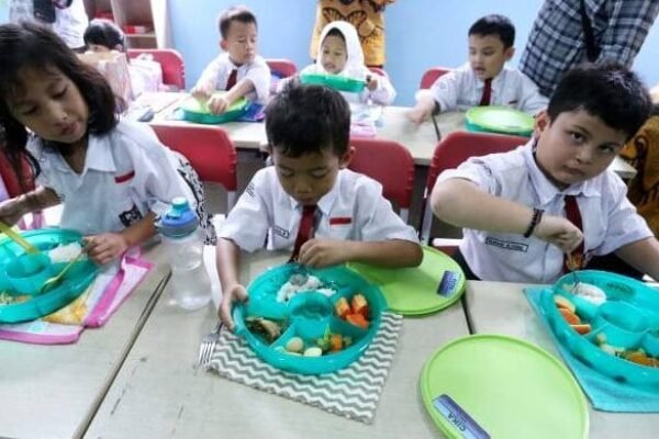 Program Makan Bergizi Gratis (MBG) Resmi Dimulai, Sasar 3 Juta Penerima Manfaat di 26 Provinsi