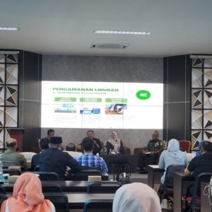 Antisipasi Kemacetan dan Pungli Jelang Libur Panjang, Pj Bupati Garut dan Forkopimda Gelar Rakor di Aula Kantor Dinkes Kabupaten Garut