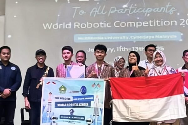 Tim Robotik MAN 2 Kota Bandung Raih Tiga Gelar Juara di Kompetisi Robotik Internasional