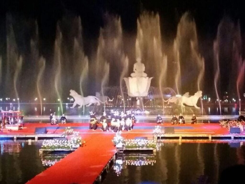 Air Mancur Sri Baduga di Purwakarta: Hiburan Menakjubkan, Keamanan Perlu Diperhatikan