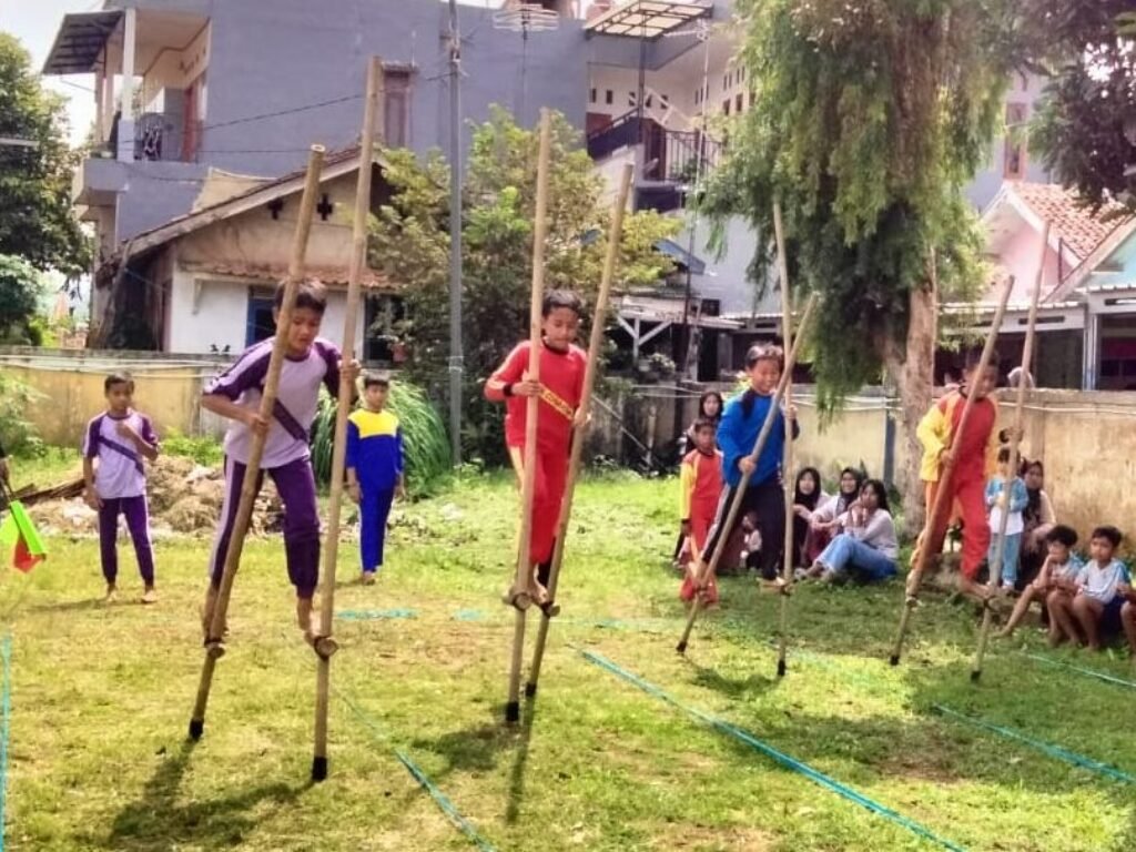 Festival Olahraga Tradisional di Cipeundeuy, Bandung Barat, Sukses Digelar