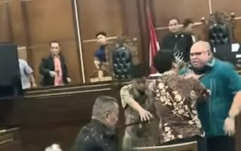 Otto Hasibuan Sayangkan Ricuh Razman Nasution dan Hotman Paris di Ruang Sidang, Otto belum tahu pasti apa yang menyebabkan kericuhan tersebut