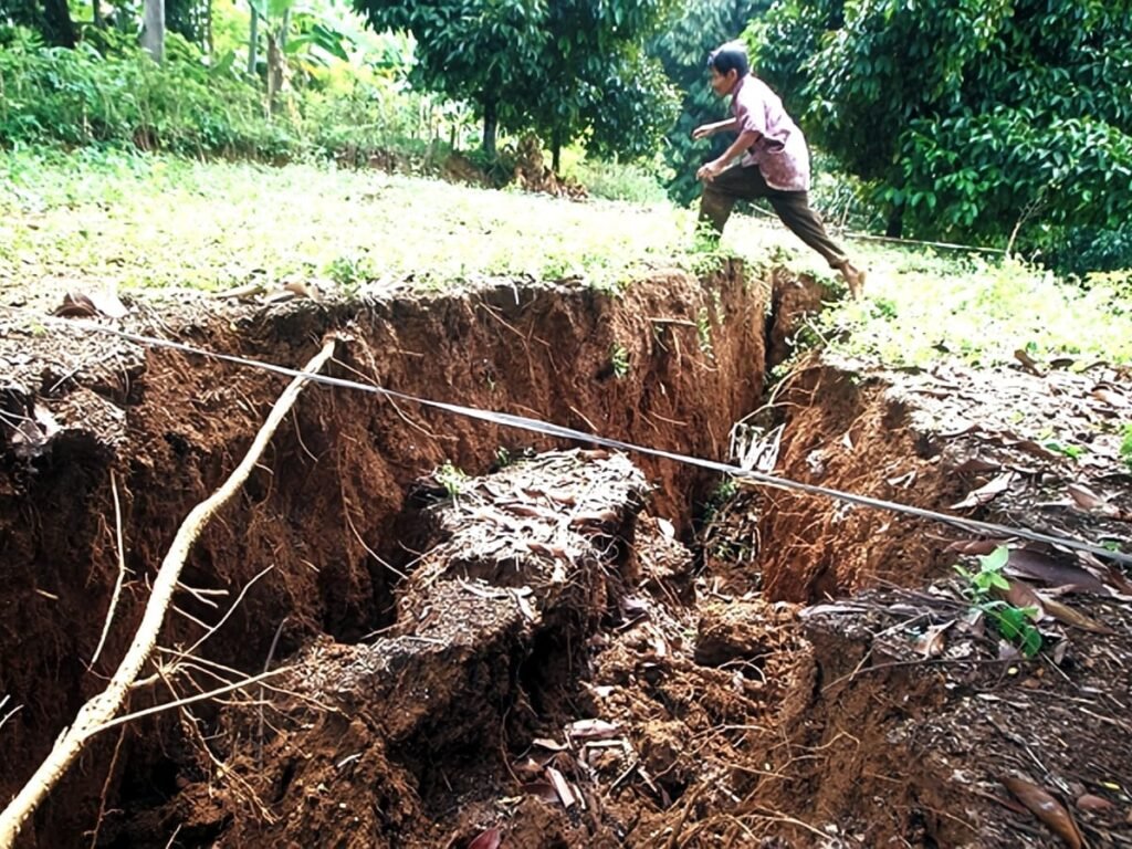 Waspada Garut Daerah Terbanyak Wilayah Potensi Gerakan Tanah di Jawa Barat Menurut Peta PVMBG