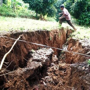 Waspada Garut Daerah Terbanyak Wilayah Potensi Gerakan Tanah di Jawa Barat Menurut Peta PVMBG