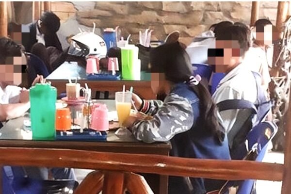 Warung Bunda Tempat Bolos Pelajar yang Jual Miras dan Tempat Pacaran