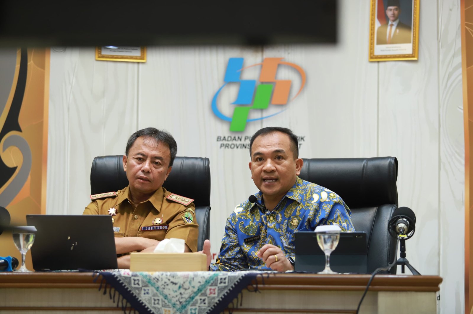 BPS Mencatat Deflasi di Jawa Barat Dipicu Diskon Tarif Listrik PLN, rilis Berita Resmi Statistik di Aula Kantor BPS Provinsi Jawa Barat.