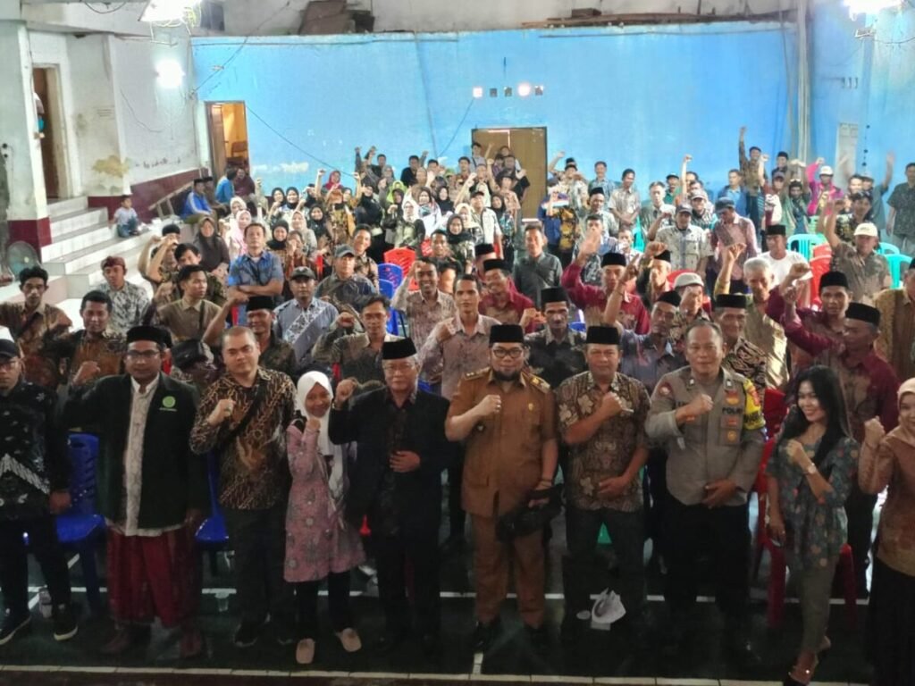 27 Ketua RW dan 90 Ketua RT di Desa Rajamandala Kulon Dilantik