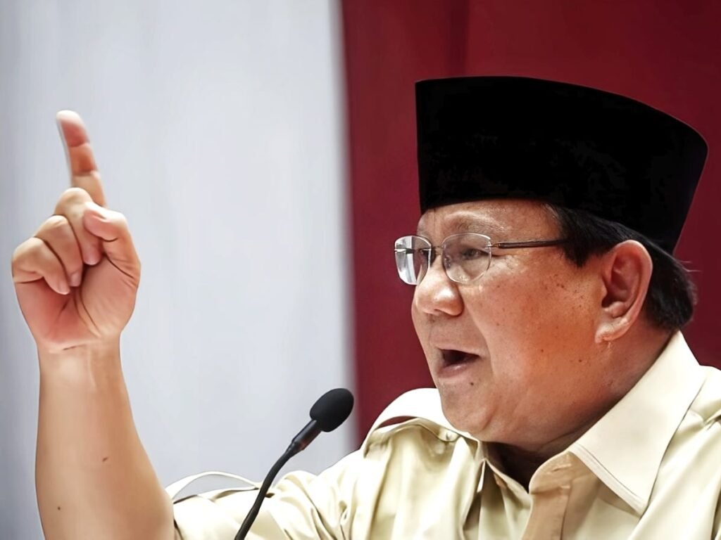 Prabowo Singgung Indonesia Gelap “Yang Melihat Gelap Itu Siapa? Kita Akan Jadi Negara Makmur!”