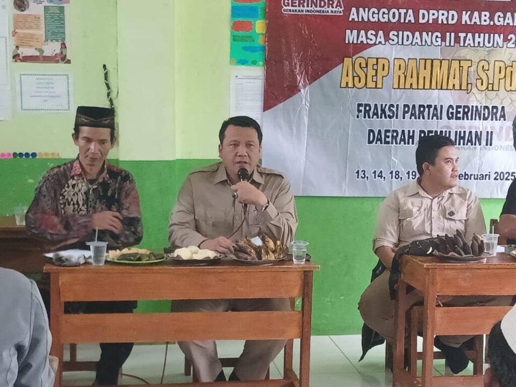 Ketua Komisi IV Serap Aspirasi Warga Desa Cihaurkuning Garut di Reses Masa Sidang II Tahun 2025