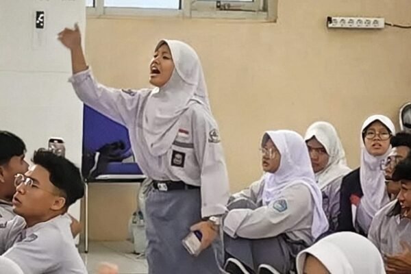 Intimidasi Terhadap Siswa SMAN 7 Cirebon Usai Viral Kegagalan SNBP dan Pemotongan PIP